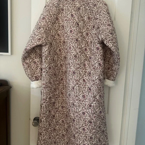 Xirena reversable quilted coat size L - Picture 2 of 3